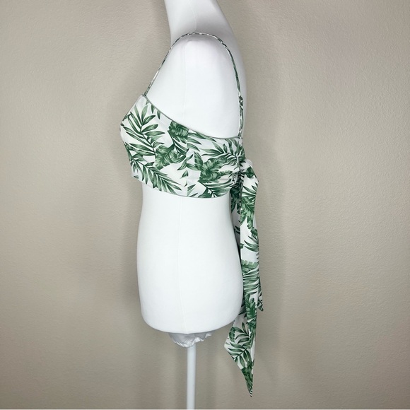 Lulus Next Vacay Tropical Floral Green Leaf Print Tie-Back Sleeveless Crop Top - Picture 6 of 12